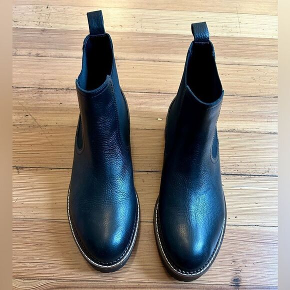 Brand New NWOT Caslon Miller Chelsea Black Leather Boots. Size 9, never worn. - Picture 4 of 16